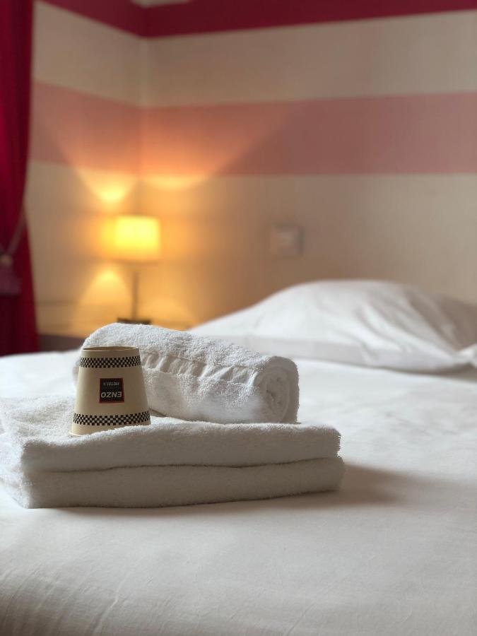 Enzo Hotels Neufchateau By Kyriad Direct Kültér fotó
