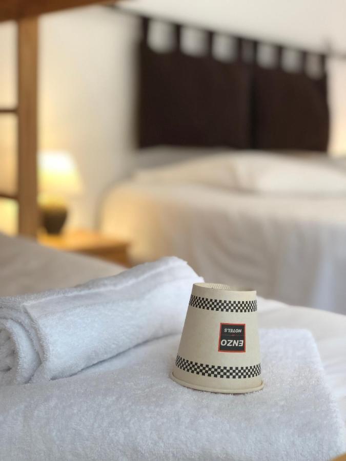 Enzo Hotels Neufchateau By Kyriad Direct Kültér fotó