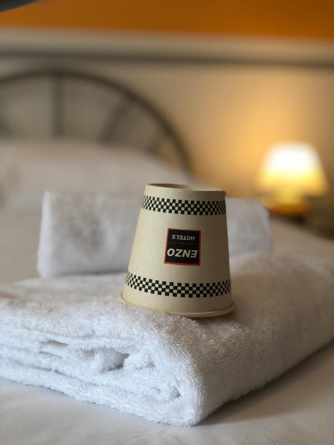 Enzo Hotels Neufchateau By Kyriad Direct Kültér fotó